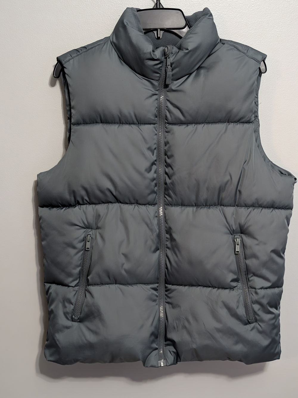 Old Navy Men's Quilted Puffer Vest - Gray Sz Small